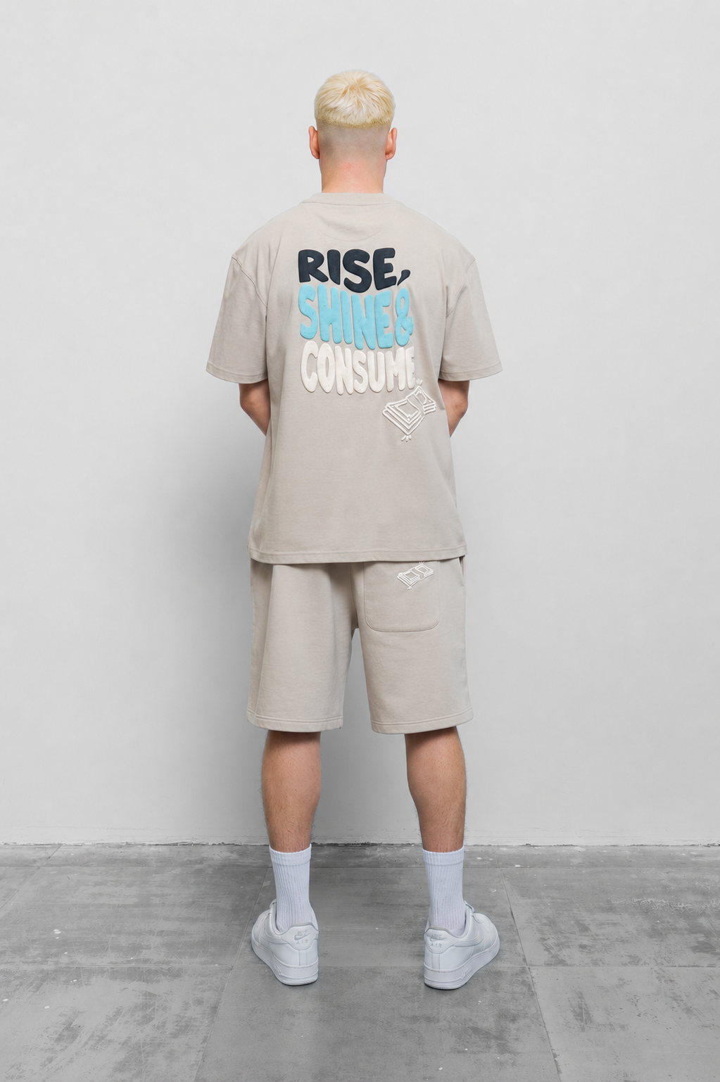 GREY RISE TEE
