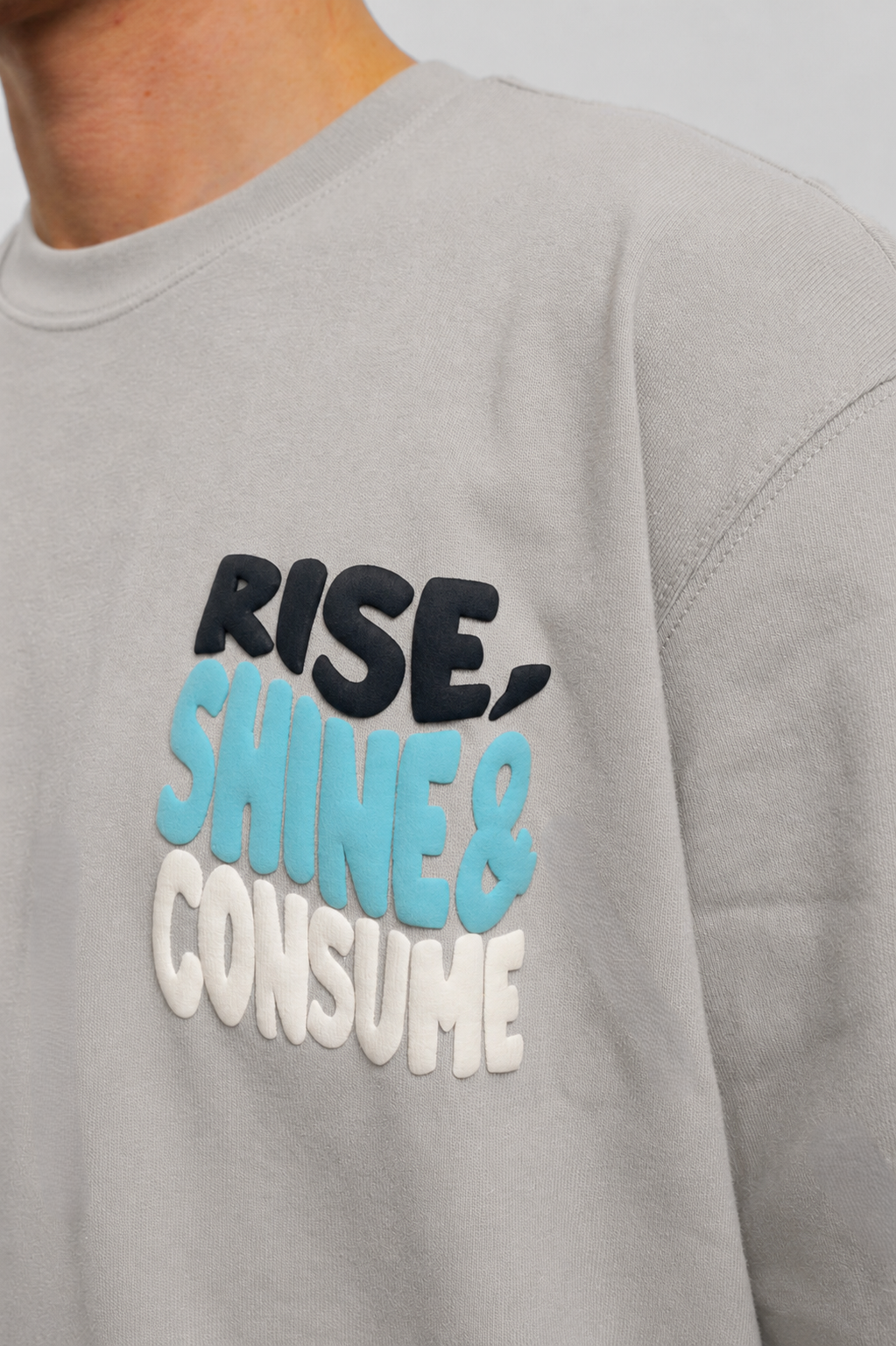 GREY RISE TEE