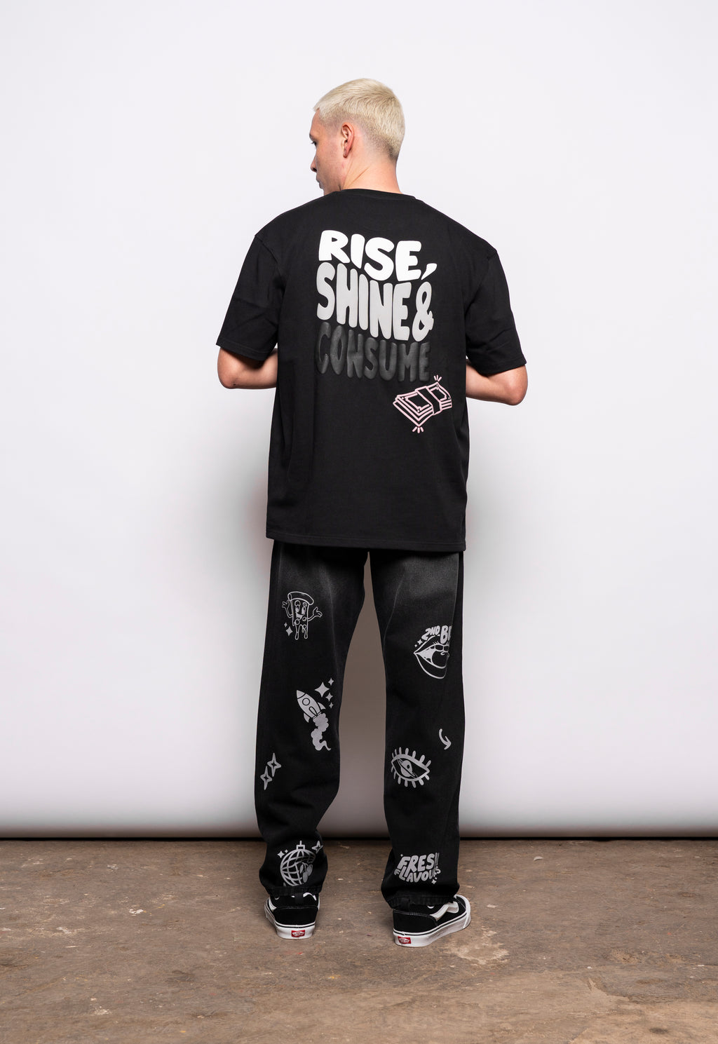 BLACK SMALL GRAFFITI JEAN