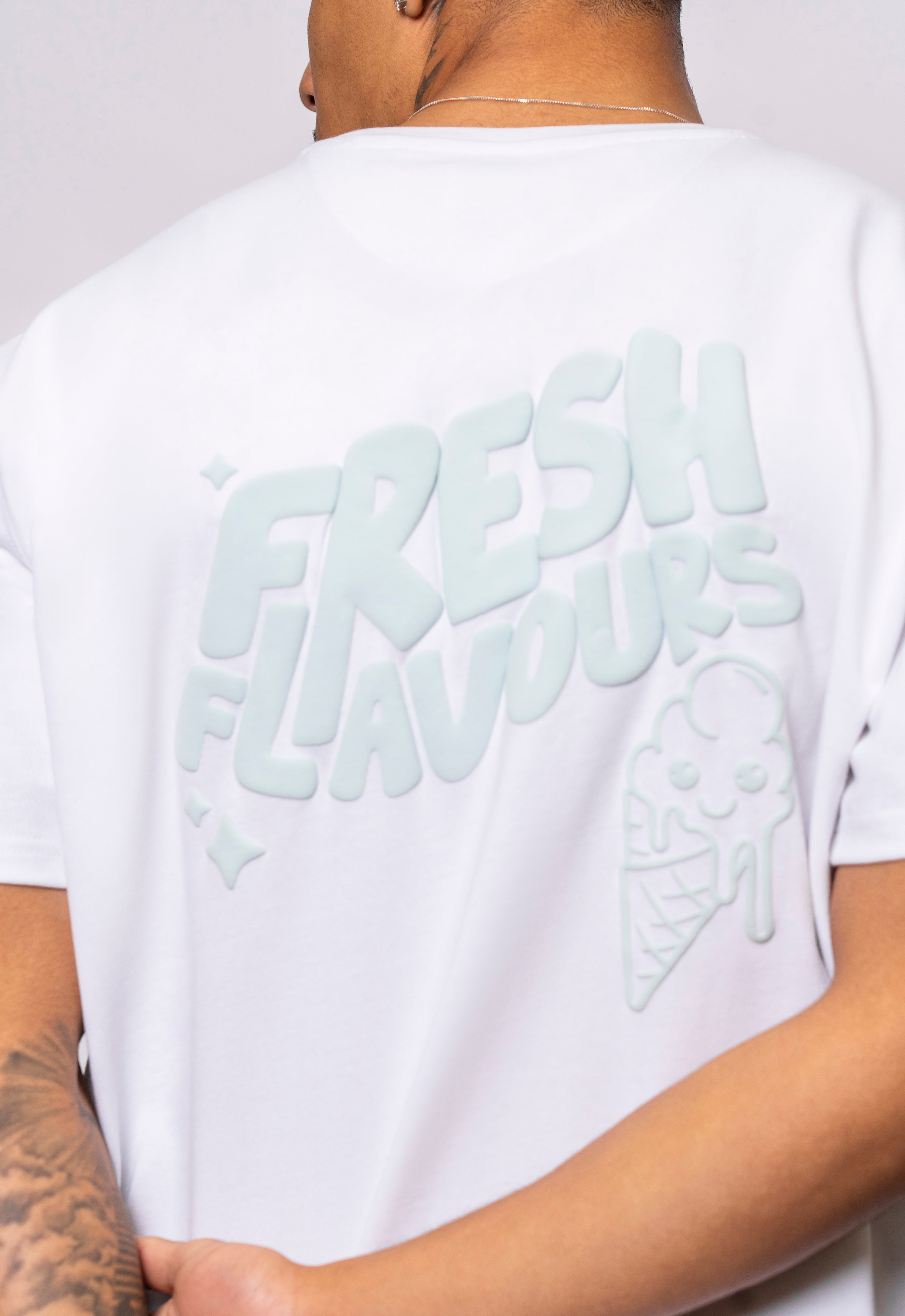 WHITE FRESH FLAVOURS TEE