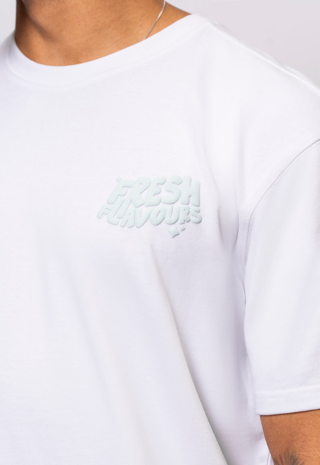 WHITE FRESH FLAVOURS TEE