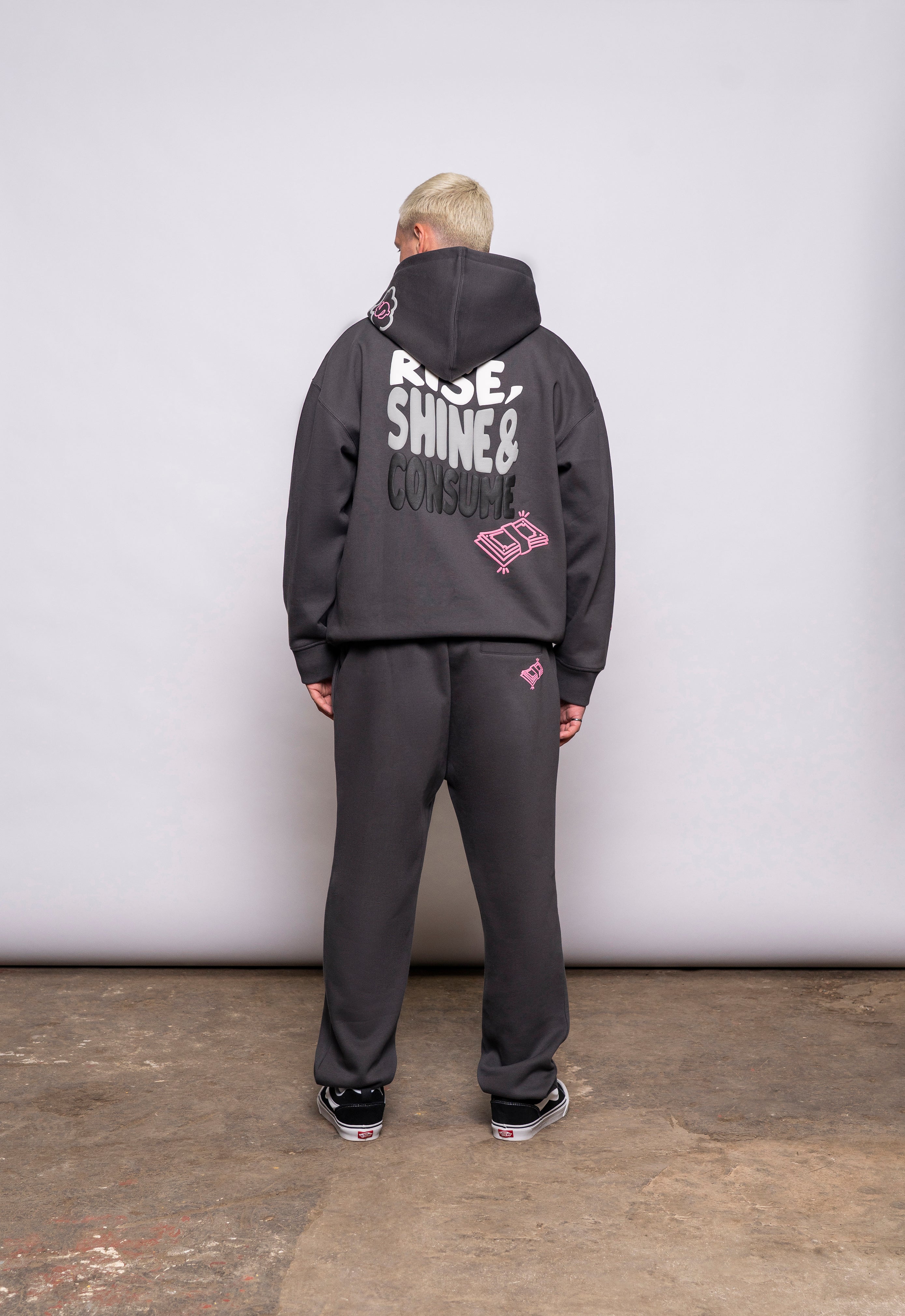 CHARCOAL RISE JOGGER