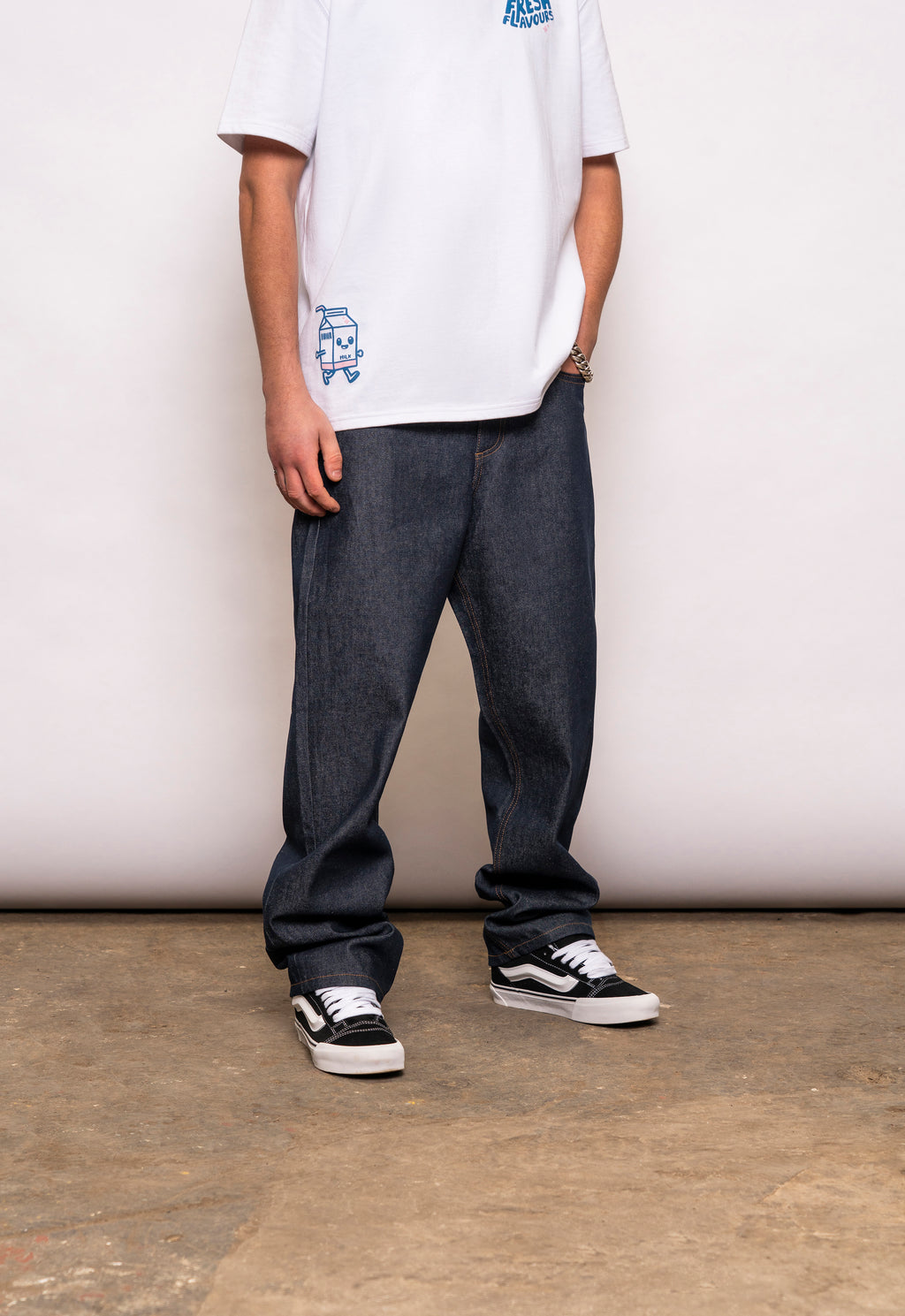 INDIGO RAW JEAN PRINTED