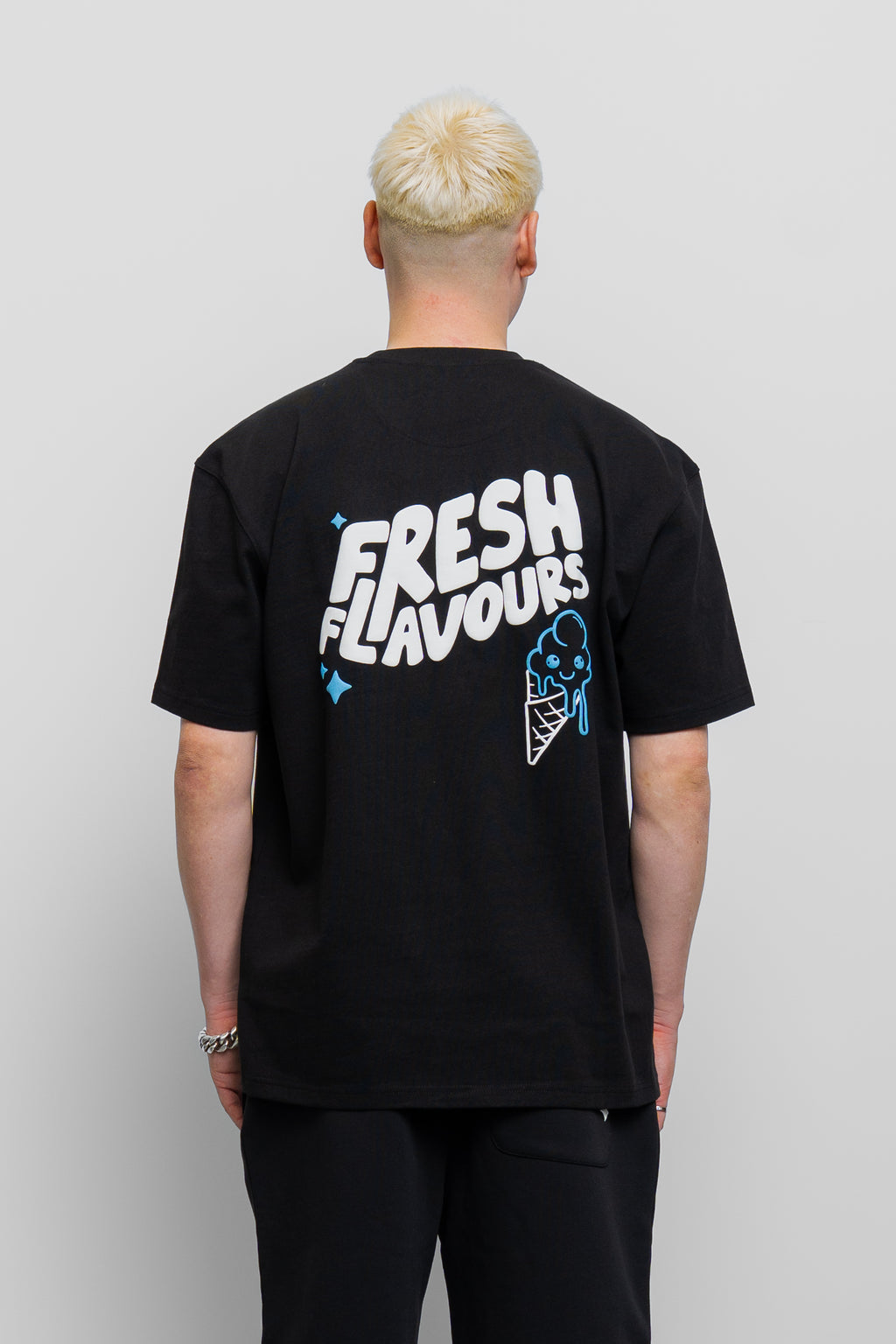 BLACK FRESH FLAVOURS TEE