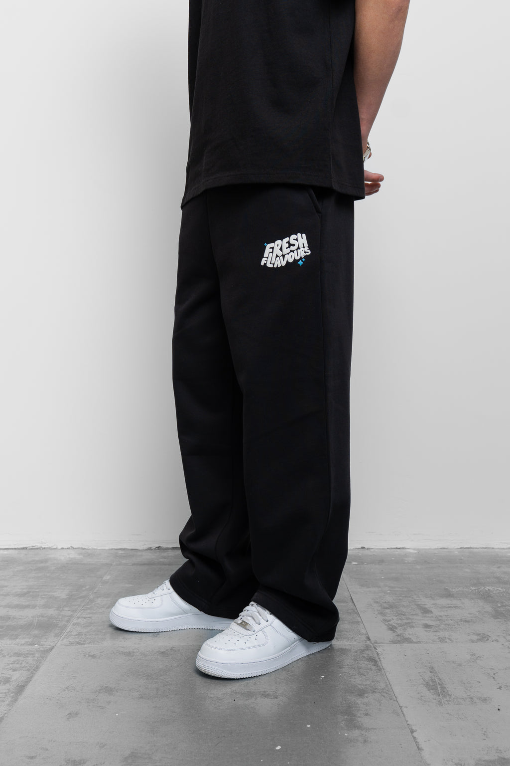 BLACK FRESH FLAVOURS JOGGER