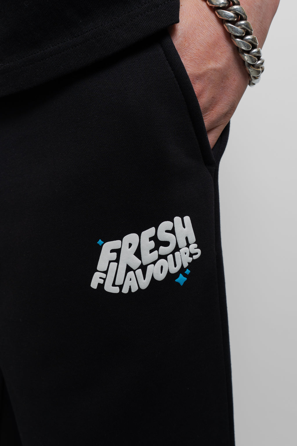 BLACK FRESH FLAVOURS JOGGER