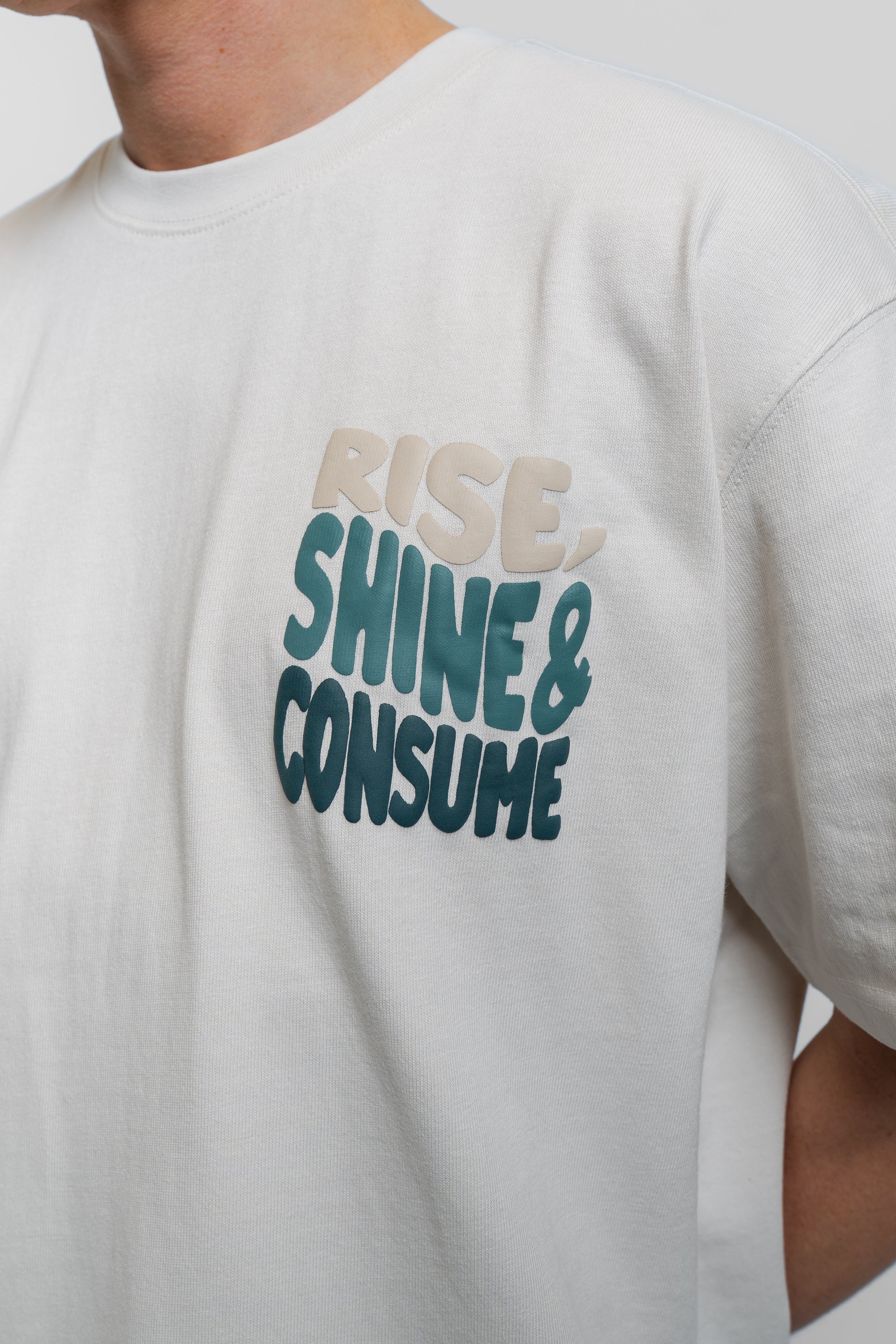 ECRU RISE TEE