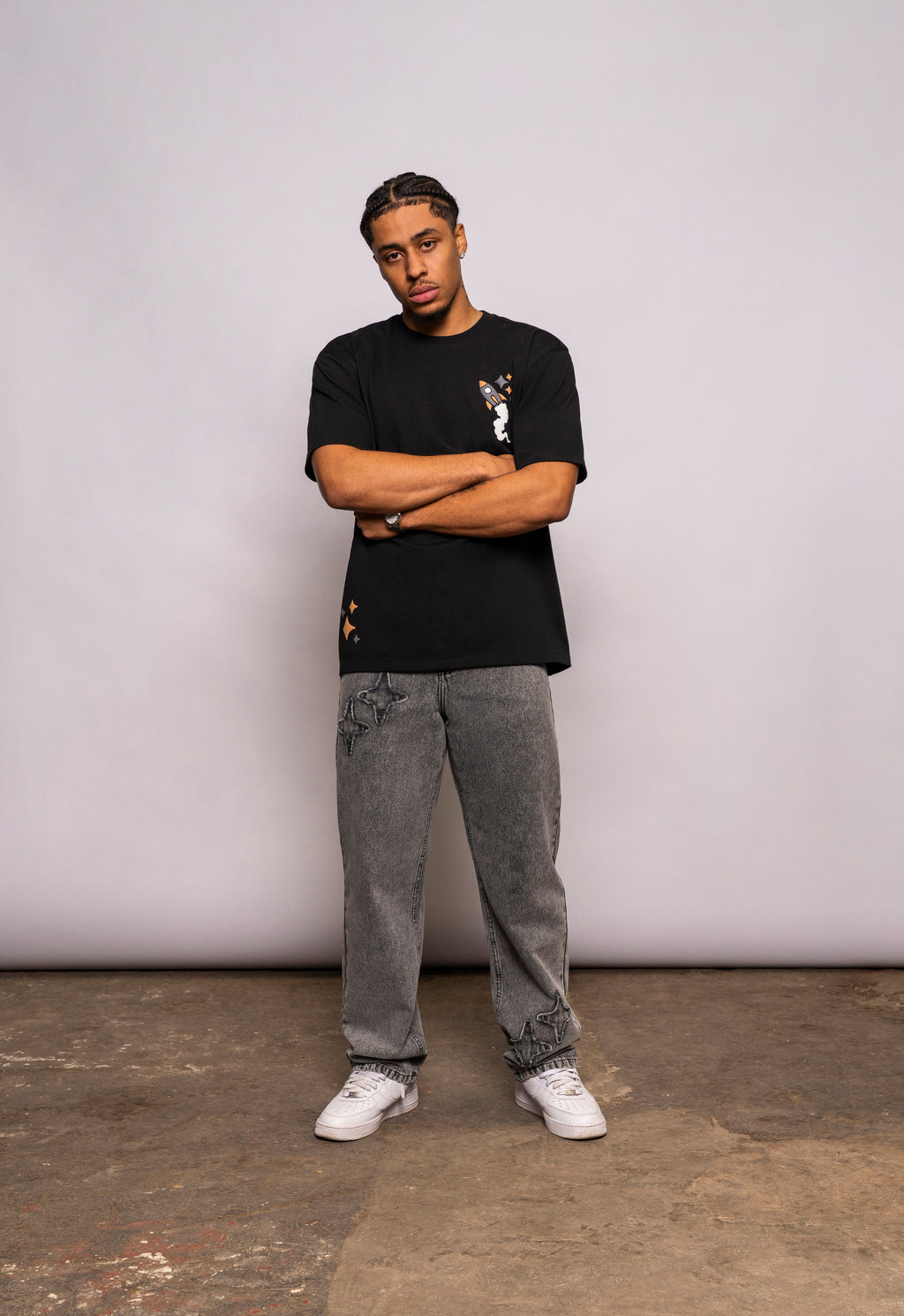 GREY STAR APPLIQUE JEAN