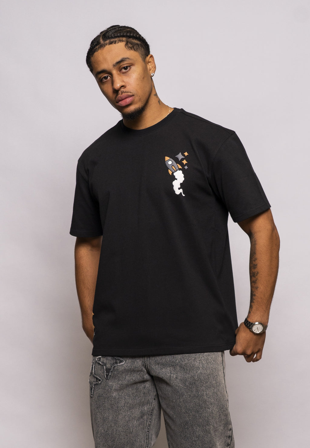 BLACK TOUCH THE SKY TEE