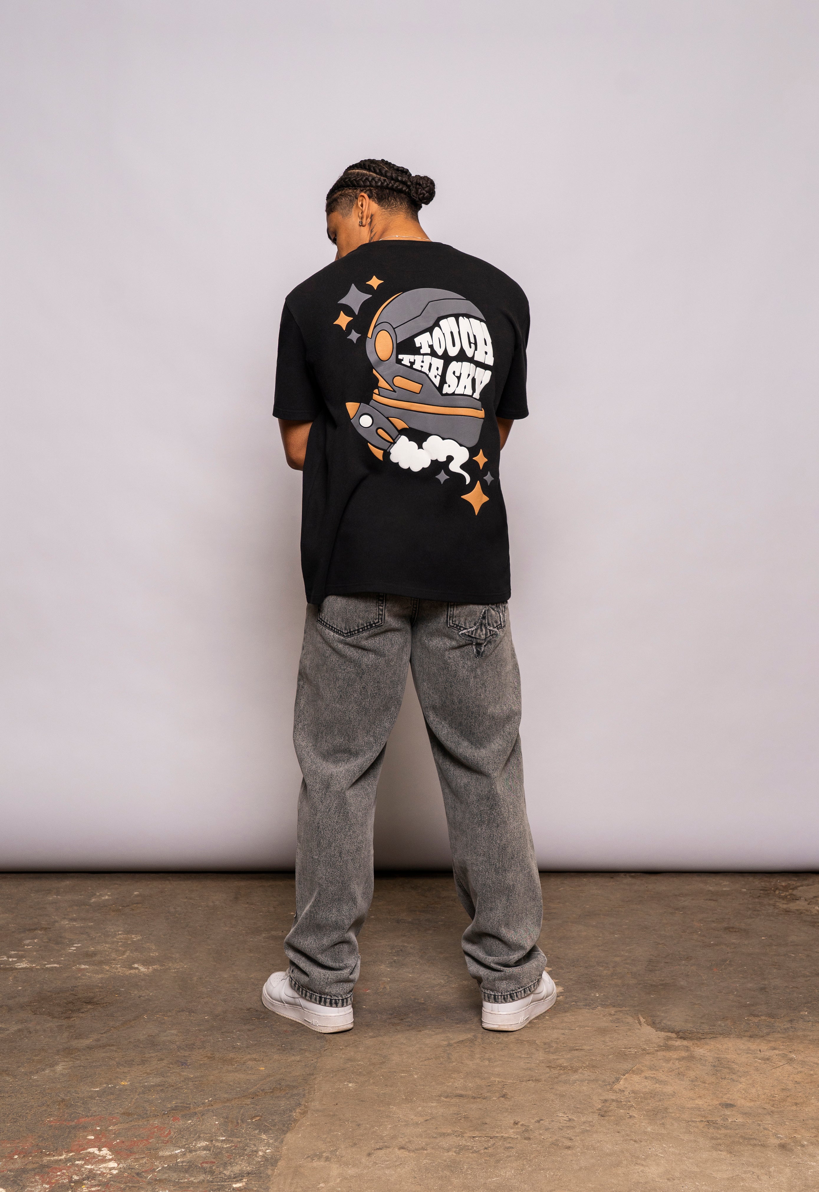 GREY STAR APPLIQUE JEAN