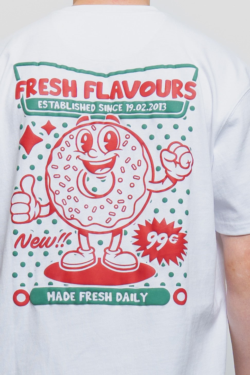 WHITE WONDOUGHFUL TEE