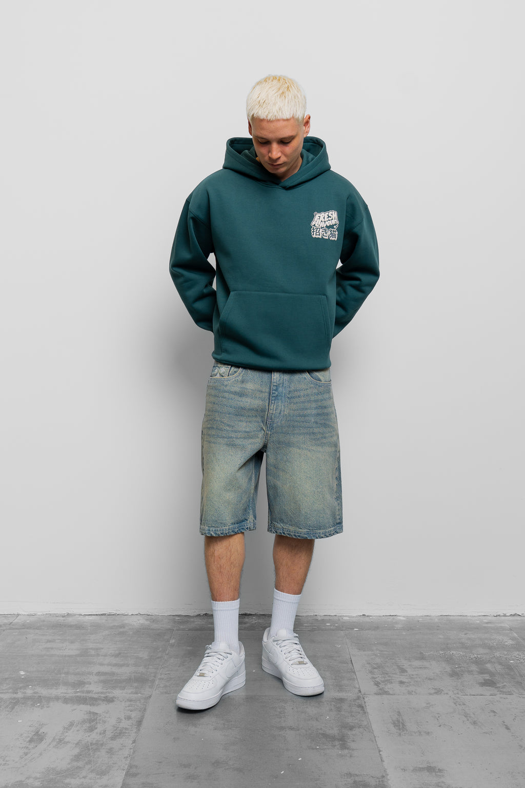 EMBOSSED BLUE DENIM SHORT
