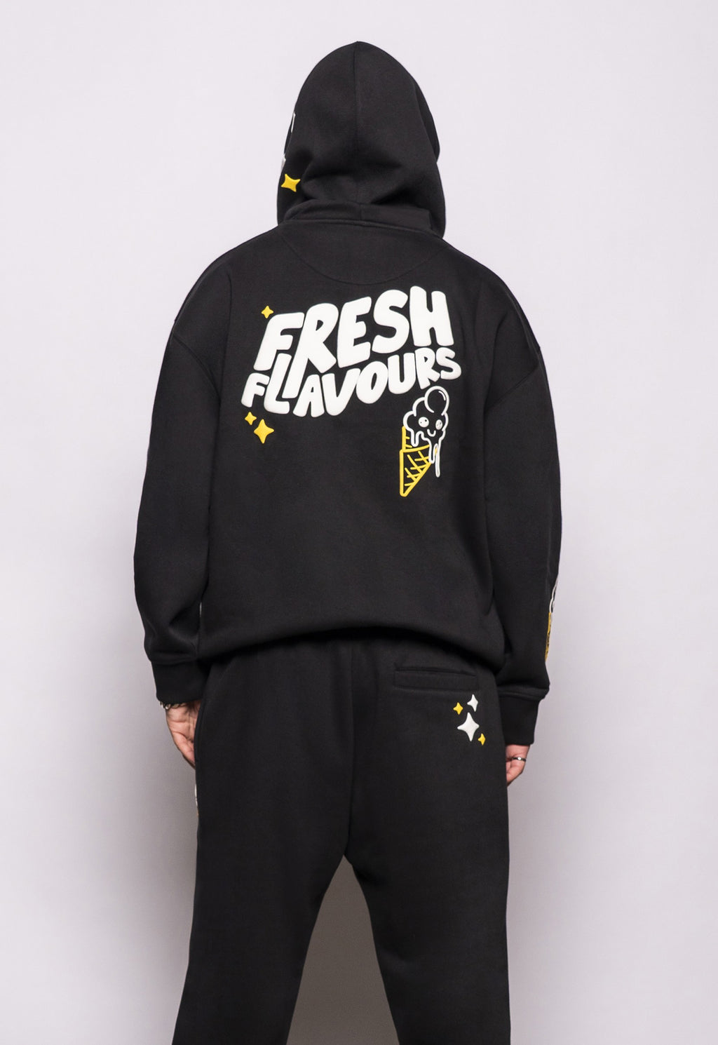 BLACK FRESH FLAVOURS HOODIE