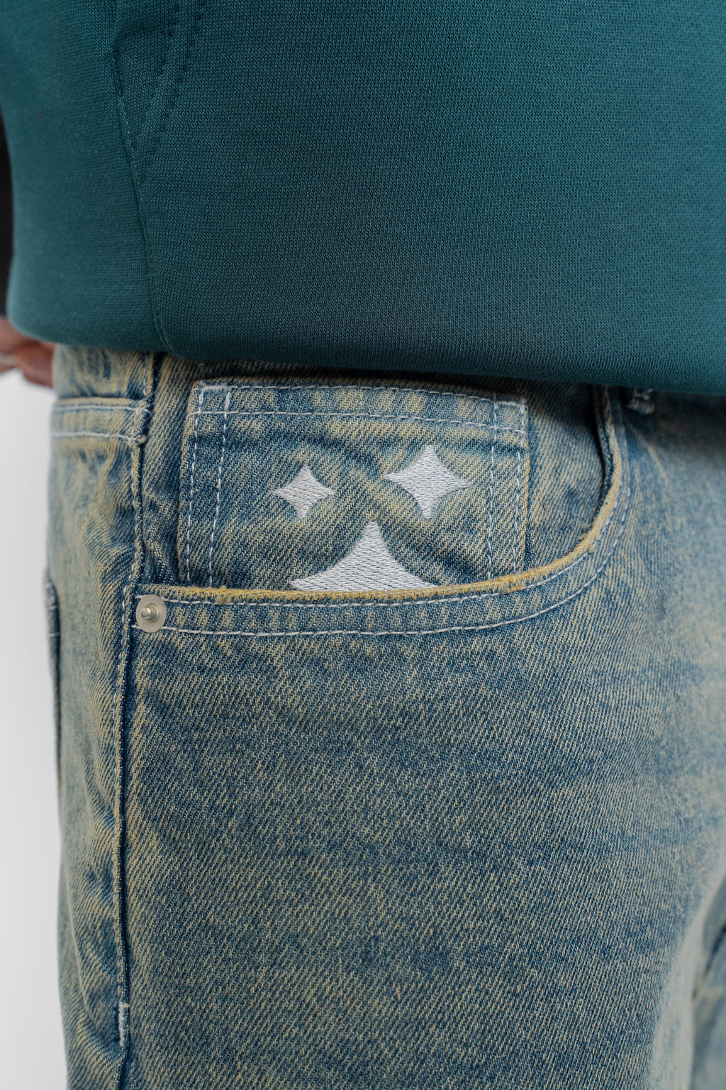 EMBOSSED BLUE DENIM SHORT