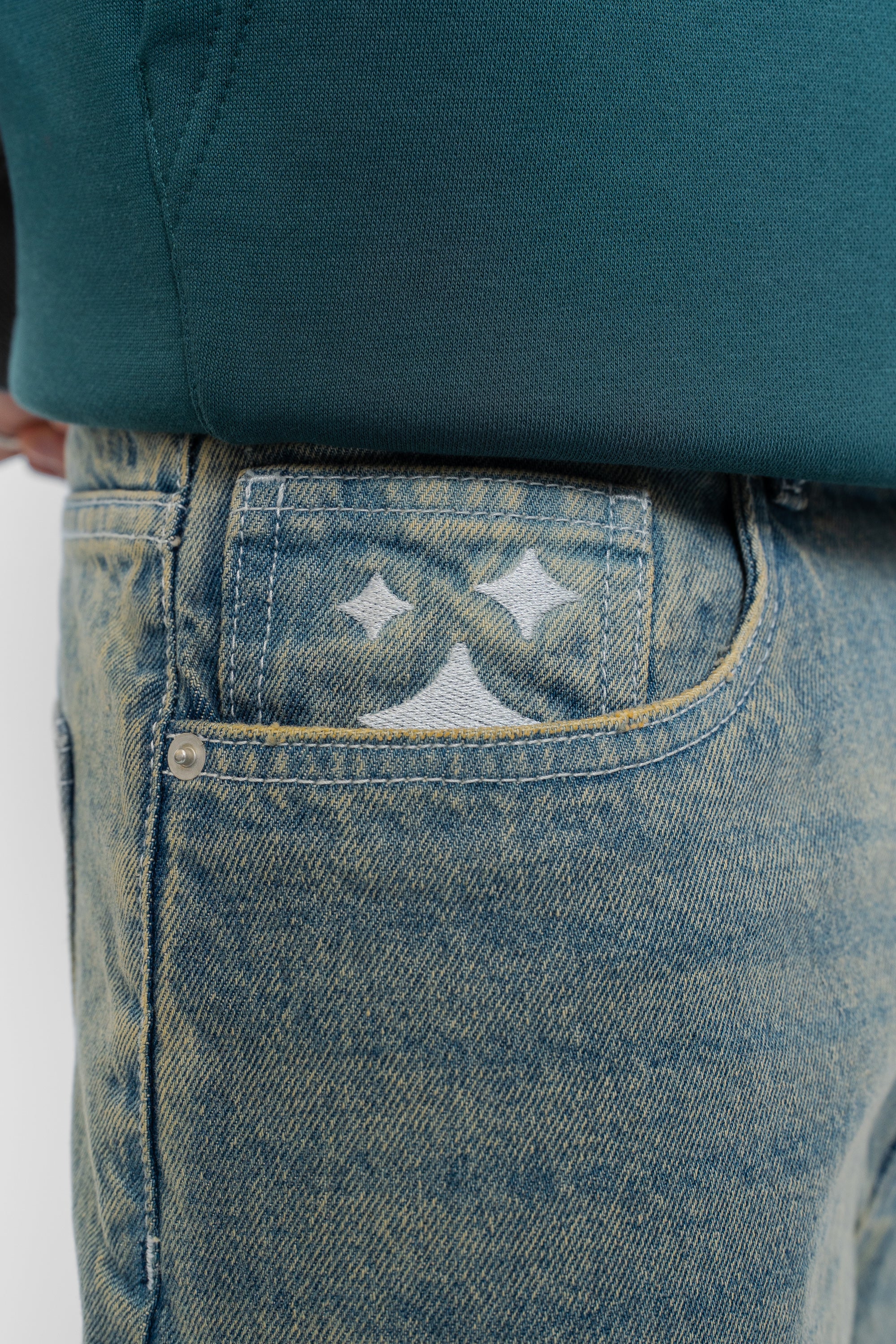EMBOSSED BLUE DENIM SHORT