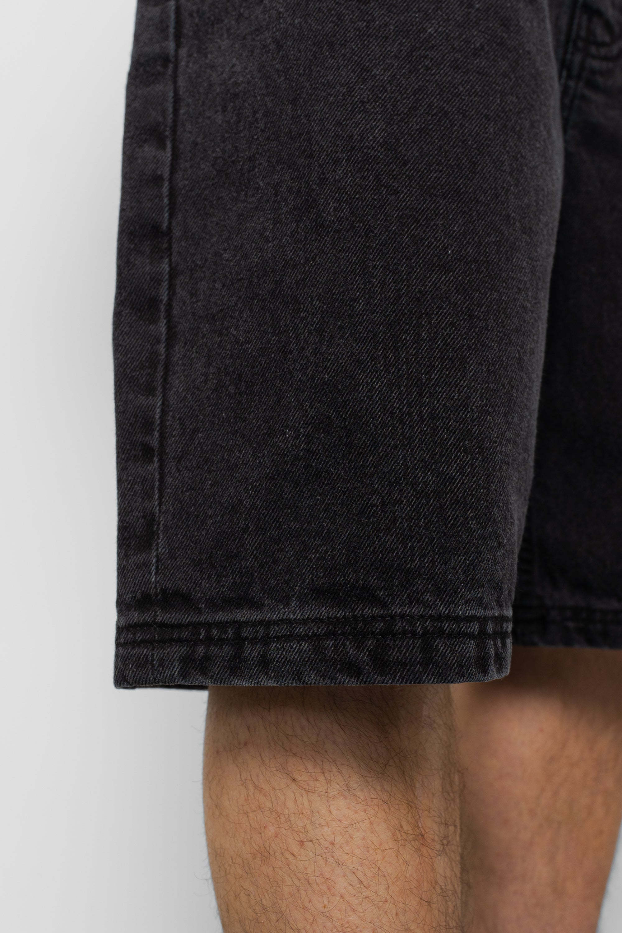 EMBOSSED BLACK DENIM SHORT