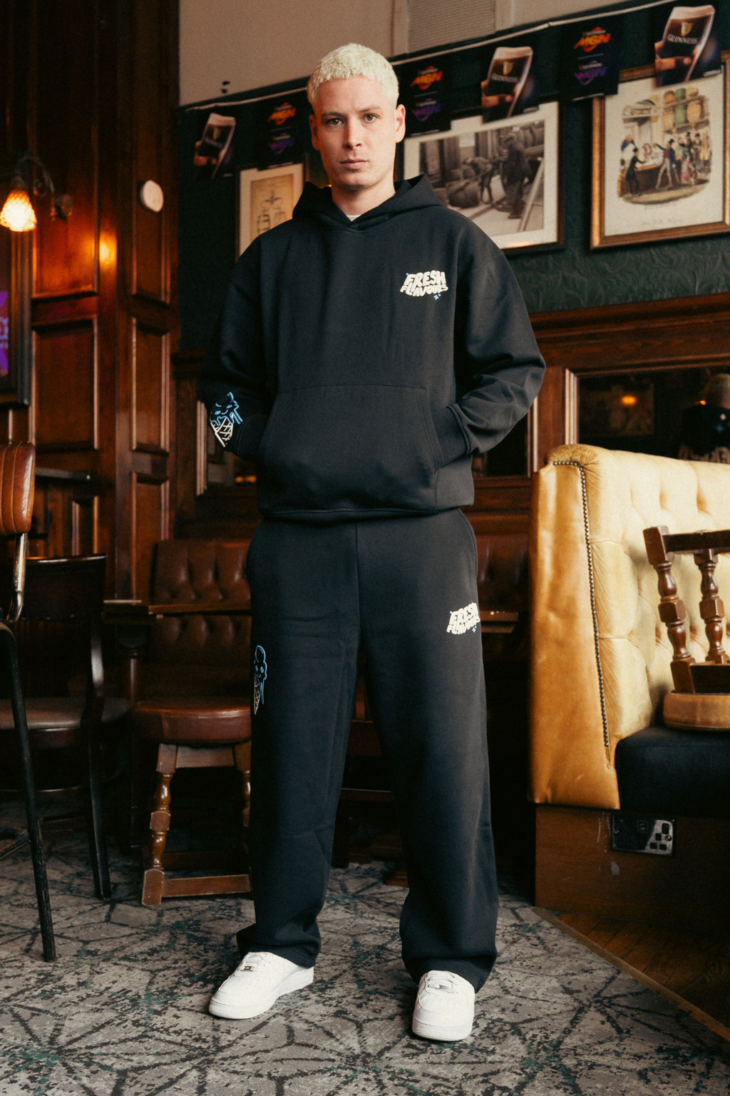 BLACK FRESH FLAVOURS HOODIE