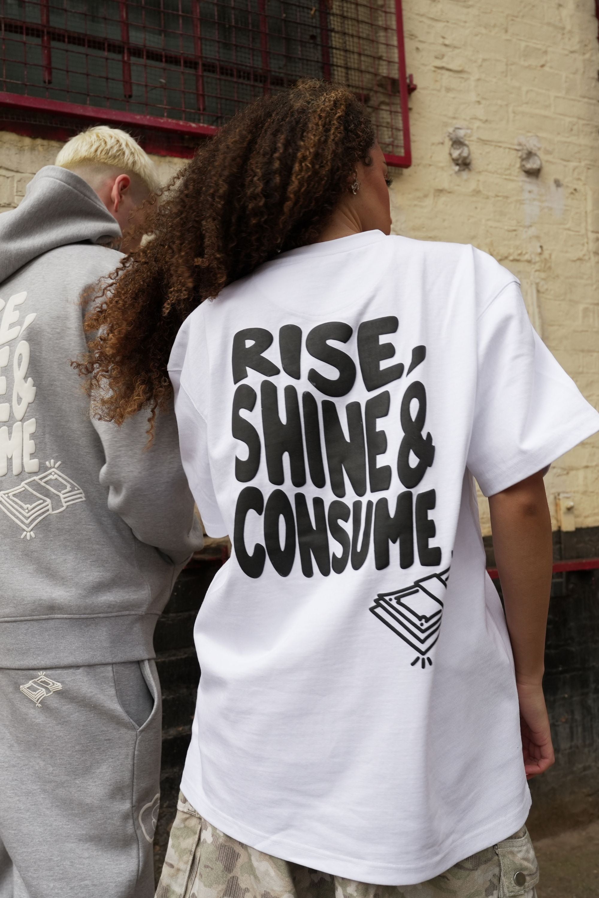 WHITE RISE TEE